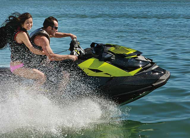 DiscoverBoating---personal-watercraft_Re.jpg