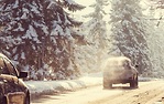 跨界車的主要好處是離地間隙高，因此更適合穿越深雪。特別在積雪尚未清除的道路上，一旦偏離前車壓出的道路，不那麼容易陷入深雪。(Fotolia)