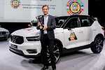 沃爾沃汽車集團總裁兼首席執行官漢肯·塞繆爾森先生領取「歐洲年度車」獎項 (Volvo)