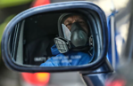 疫情期間很少用車的情況下，我們還需要把車加滿油嗎？德阿貝爾斯建議這樣做，加滿油能防止油箱受潮，出現冷凝現象。(Getty Images)