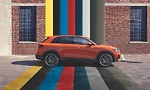 Audi Q3/Q3 Sportback承襲新世代Audi家族設計語彙，車頭造型以粗曠邊框勾勒出寬扁的單體式盾形水箱護罩(Audi)