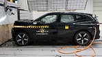 在歐盟NCAP碰撞測試中，BMW iX表現出優異的乘員保護功能。(BMW)