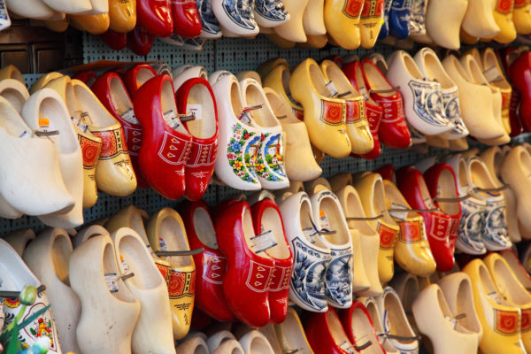 clogs-for-sale-11282416230bp4W-600x400.jpg