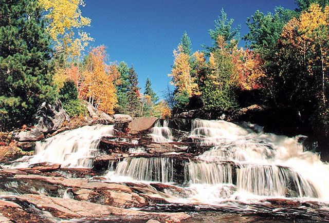 GM-DUCHESNAY-FALLSS.jpg